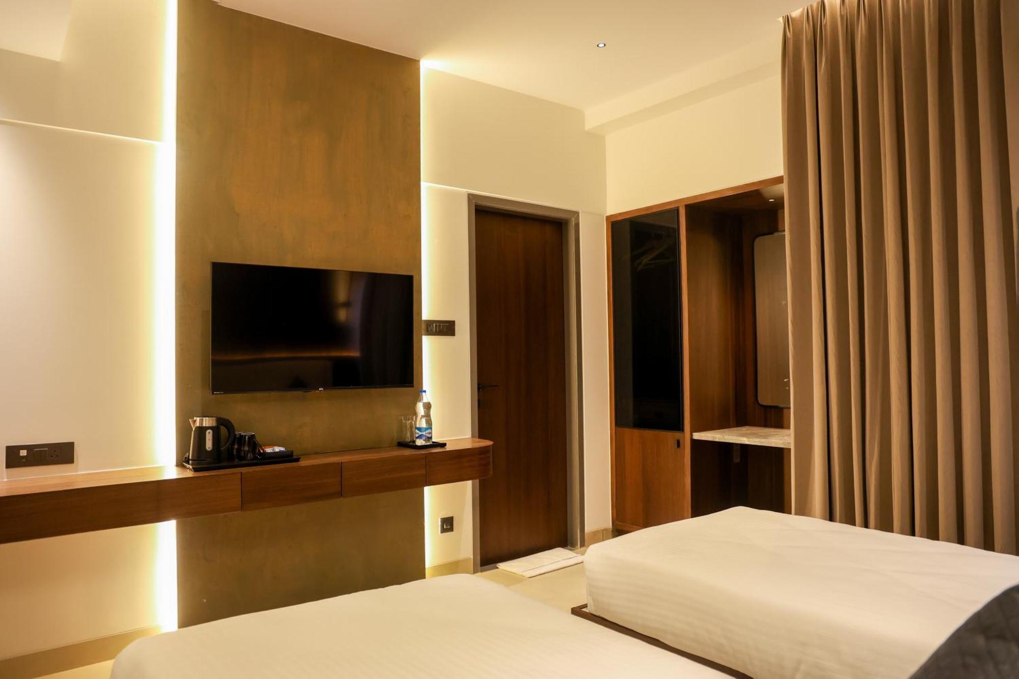 Raga - A Boutique Hotel 贝尔高姆 外观 照片
