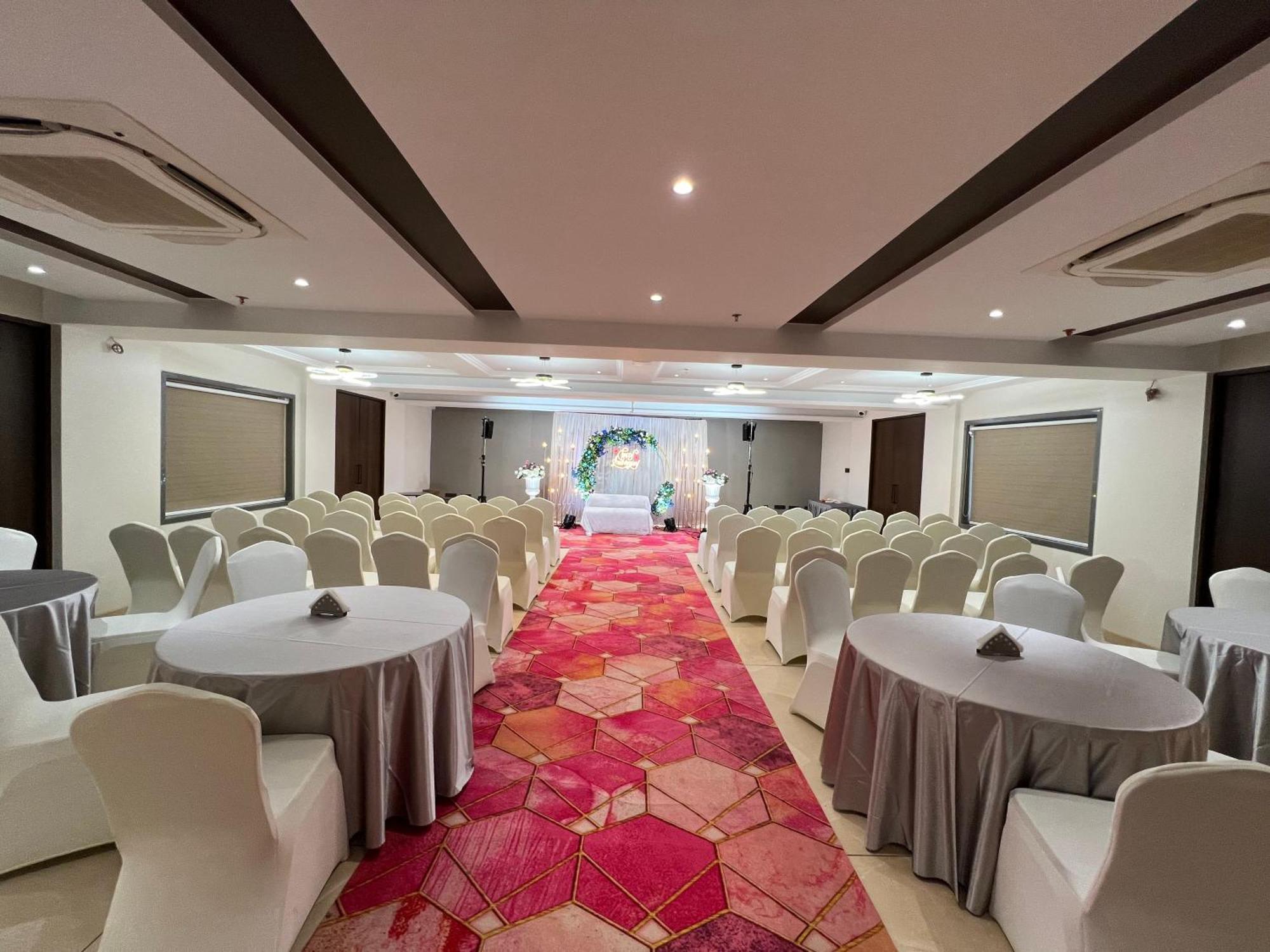 Raga - A Boutique Hotel 贝尔高姆 外观 照片